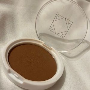 OFRA BRONZER VERSATILE MATTE *Lightly swatched*